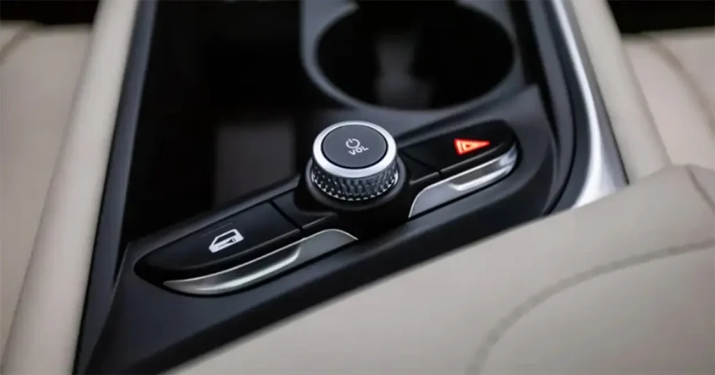 VinFast VF 7: SUV điện hạng C thiết kế "phi thuyền", giá từ 740 triệu đồng - ảnh 3