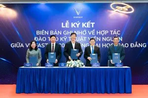 VinFast ký kết hợp tác với các trường đại học, cao đẳng về đào tạo kỹ sư ô tô điện